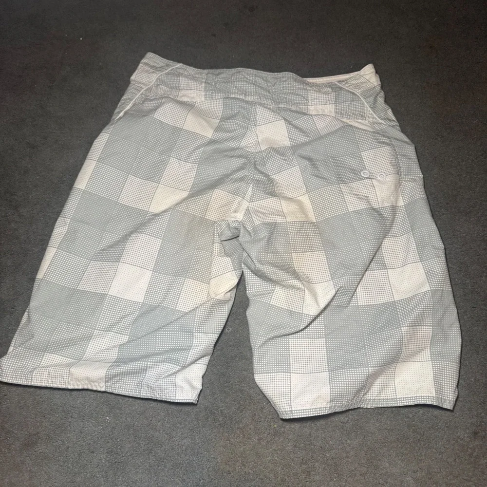 Nike Athletic Dept Mens Board Shorts Grey White Checkered Swim Trunks Size 34